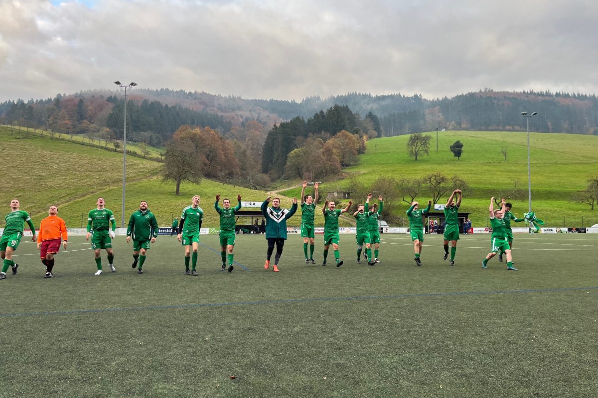 Das tut gut - la ola Welle nach einem Sieg